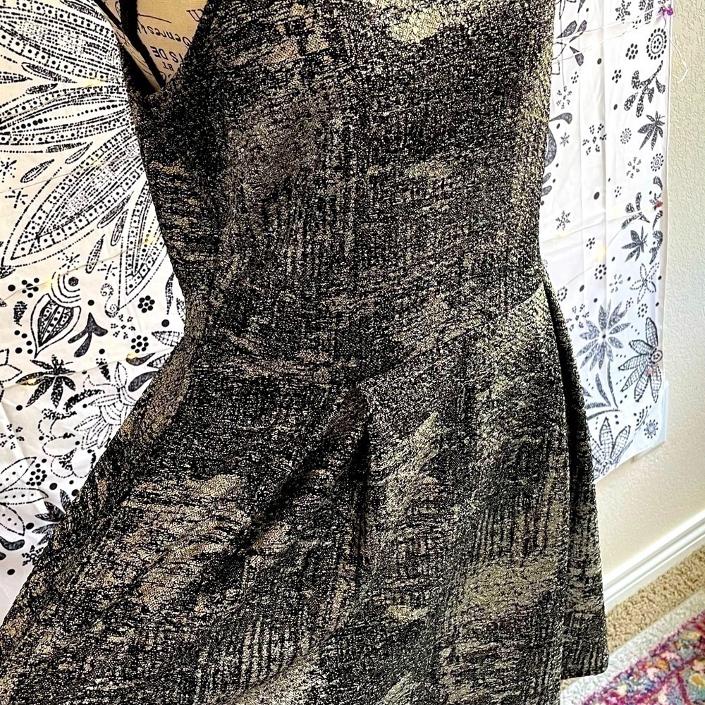 Monteau gold and black halter dress - Picture 5 of 6